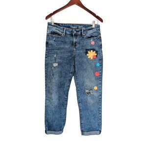 Signature Levi Strauss Womens Size 6 Jeans Modern Slim Cuffed Floral Embroidered
